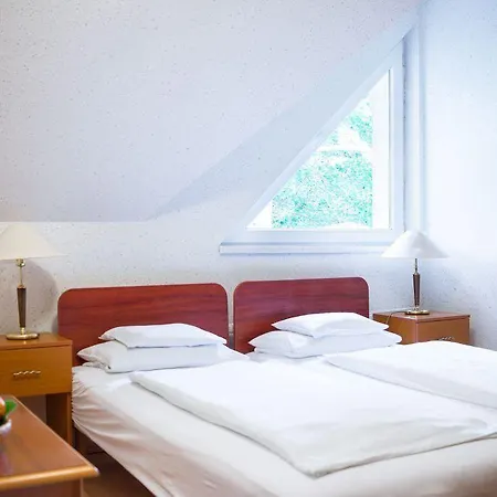 Отель Wellness Szindbad Балатонсемеш