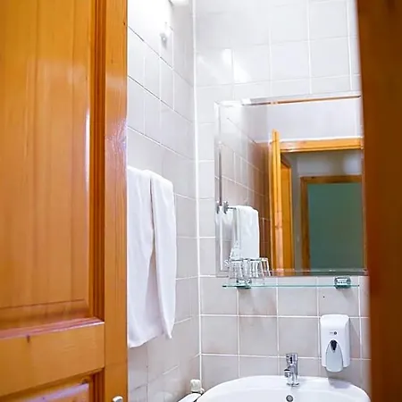 苏贝德康体酒店 酒店 Balatonszárszó