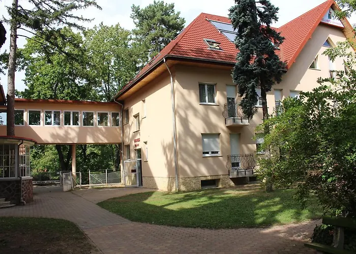 Hotell Wellness Szindbad 3*